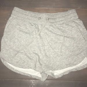 H&M short with drawstring and pocket